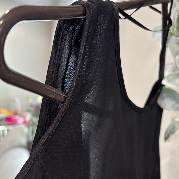 JS Collections Classic‎ Black Tank Top - Picture 6 of 6